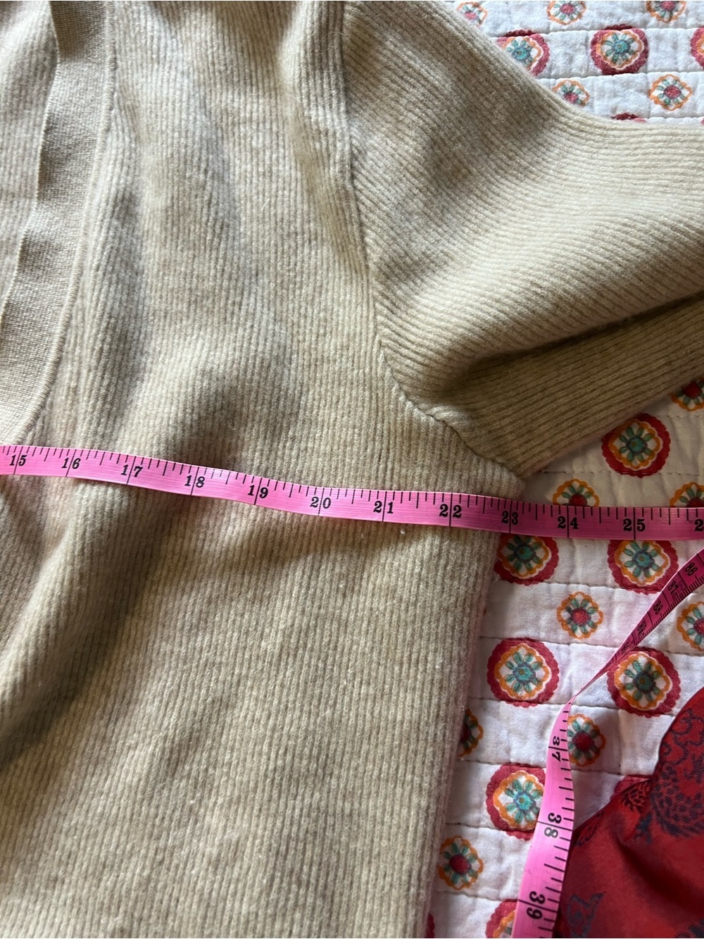EUC Vintage 70s St. Beige Cashmere Tasmanian Lambswool Cardigan Size XL - Picture 6 of 6